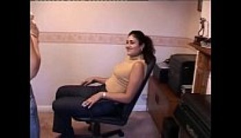 Indian Malvina And British Lisa Amatuer Split Lickers 3>